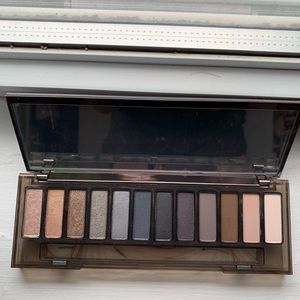 NAKED Smoky Eyeshadow Palette